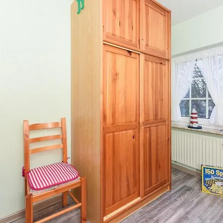 Auf Dem „zur Alten Linde“ Apartment Holtgast