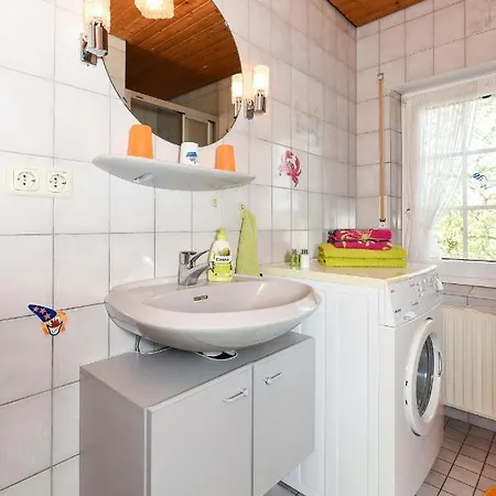 Auf Dem „zur Alten Linde“ *